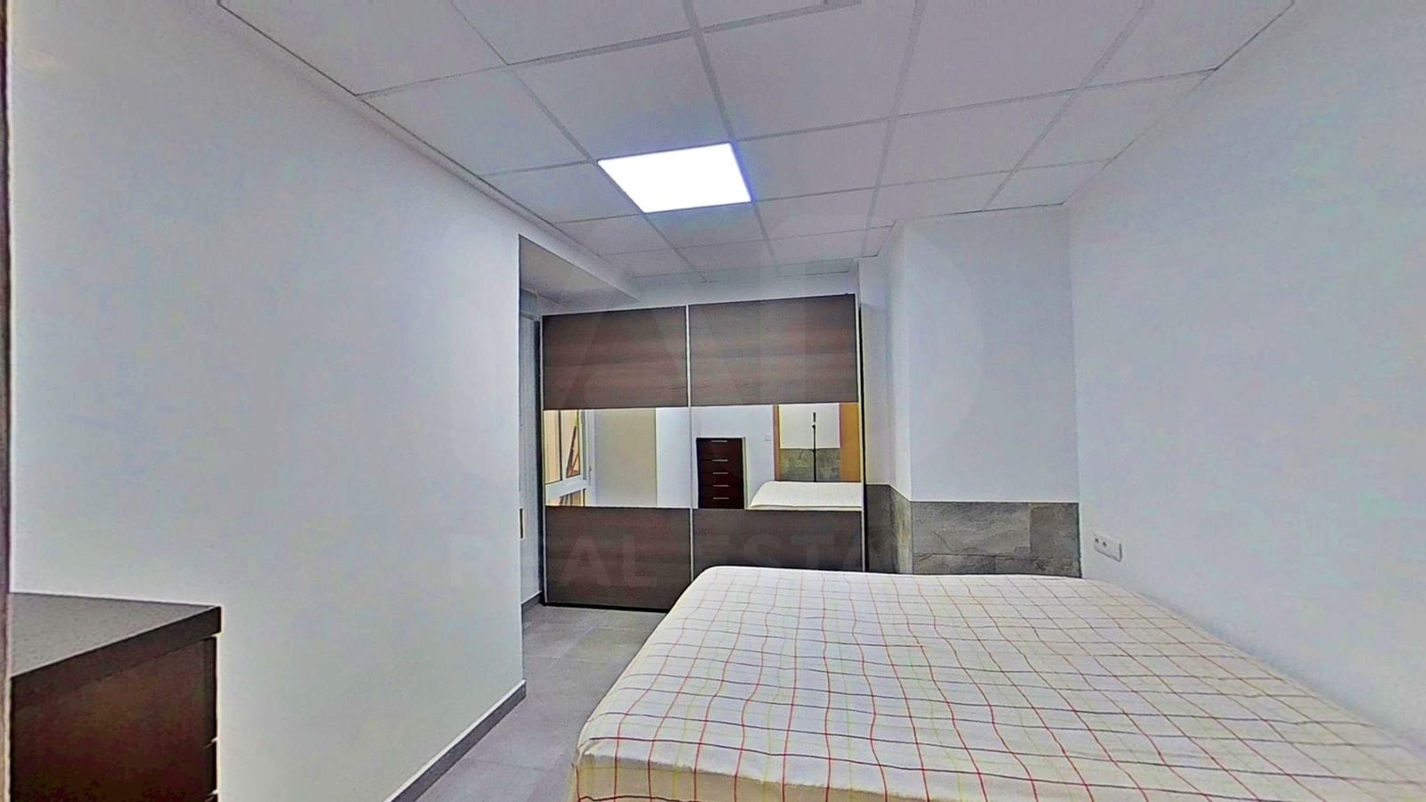 Lejlighed til salg i Elche / Elx - € 135.000 (Ref: 9988814)