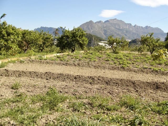 Ubebygd land til salgs i Polop - € 55 000 (Ref: 9988815)