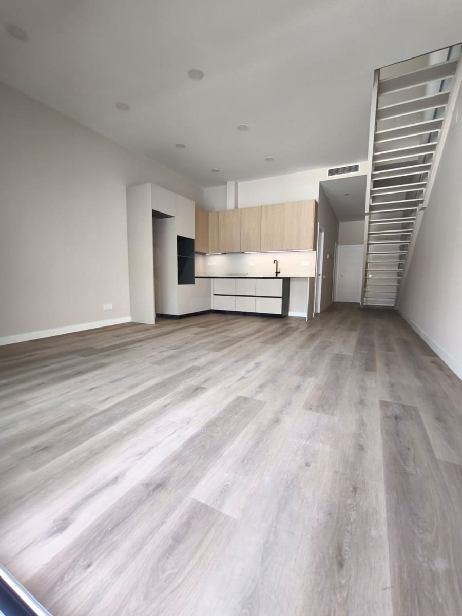 3 Zimmer Apartment zu verkaufen in Barcelona Stadt - 350.000 € (Ref: 9988820)