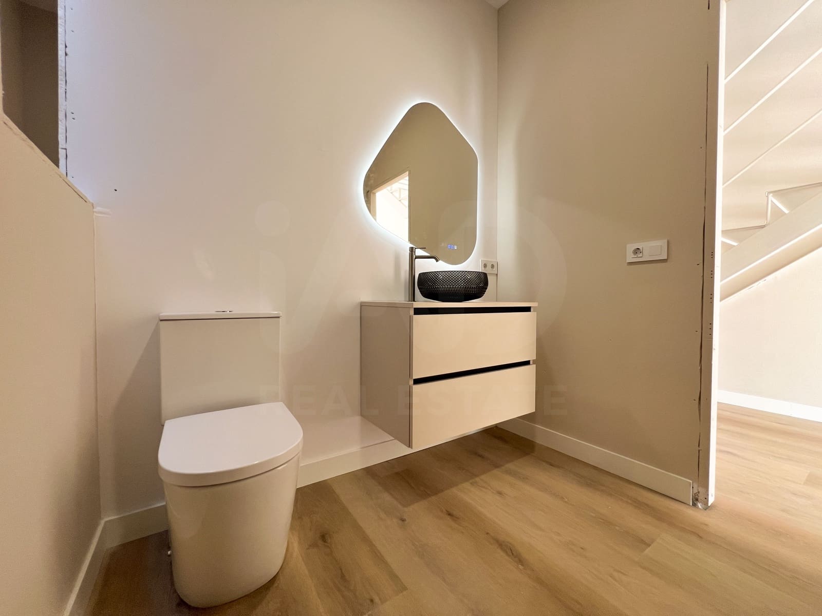 3 Zimmer Apartment zu verkaufen in Barcelona Stadt - 350.000 € (Ref: 9988820)