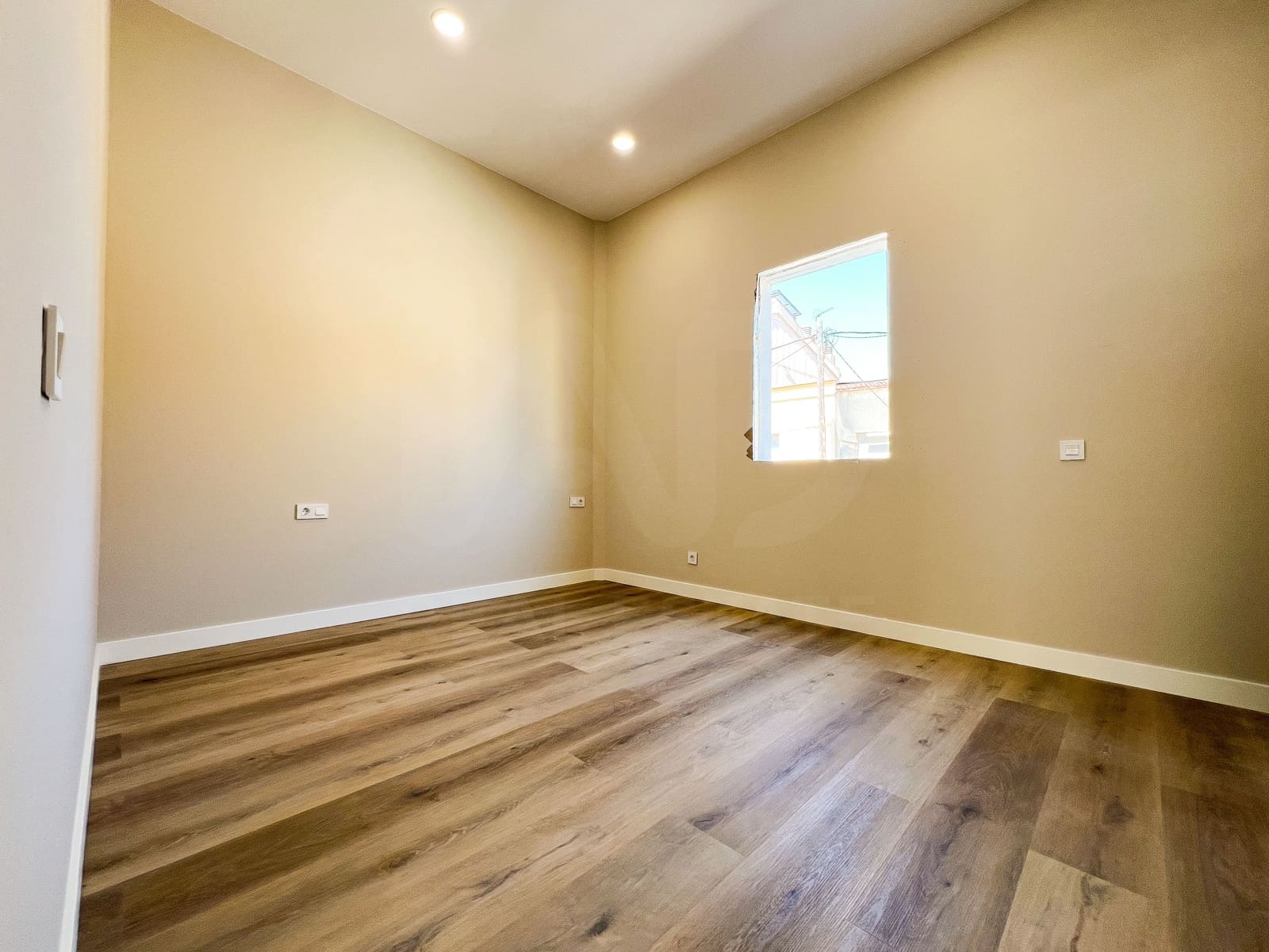 3 Zimmer Apartment zu verkaufen in Barcelona Stadt - 350.000 € (Ref: 9988820)