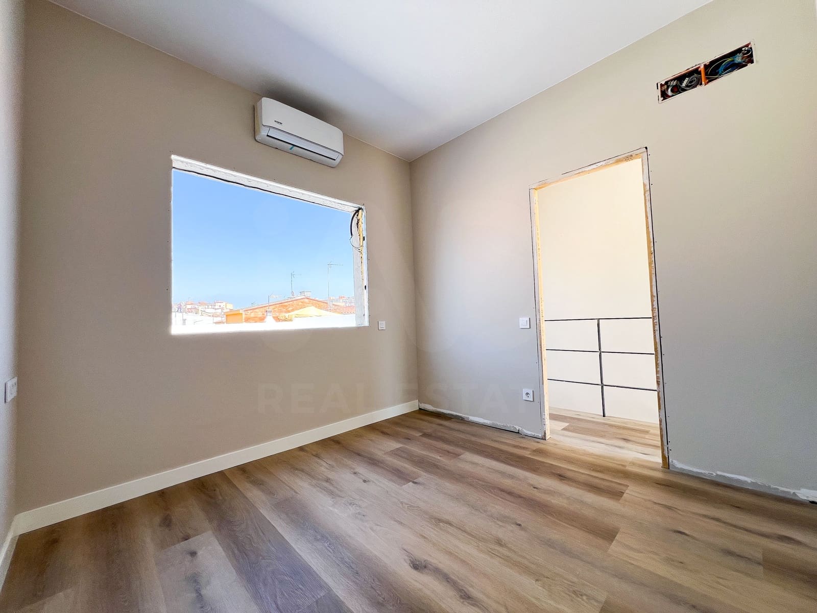 3 Zimmer Apartment zu verkaufen in Barcelona Stadt - 350.000 € (Ref: 9988820)