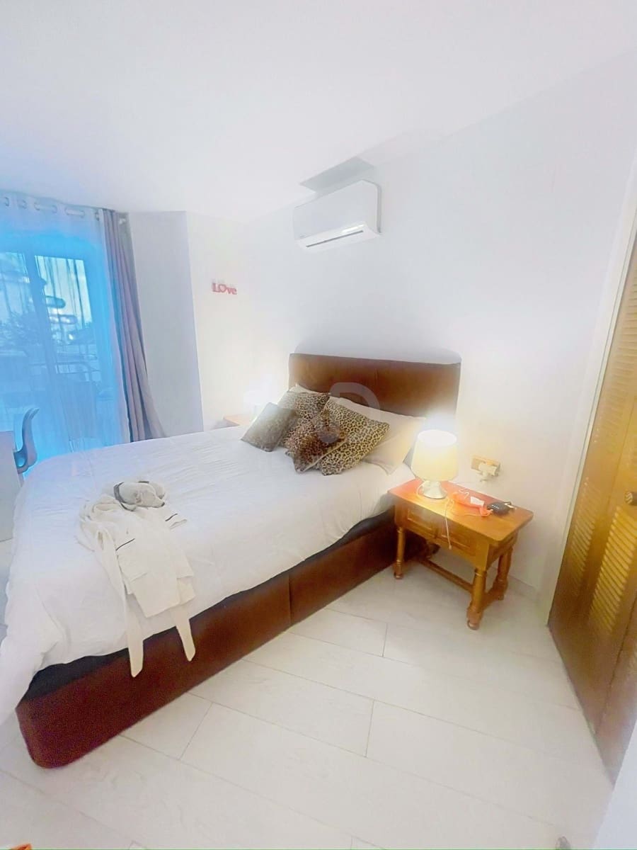 1 soverom Leilighet til salgs i Ibiza by med svømmebasseng - € 530 000 (Ref: 9988824)