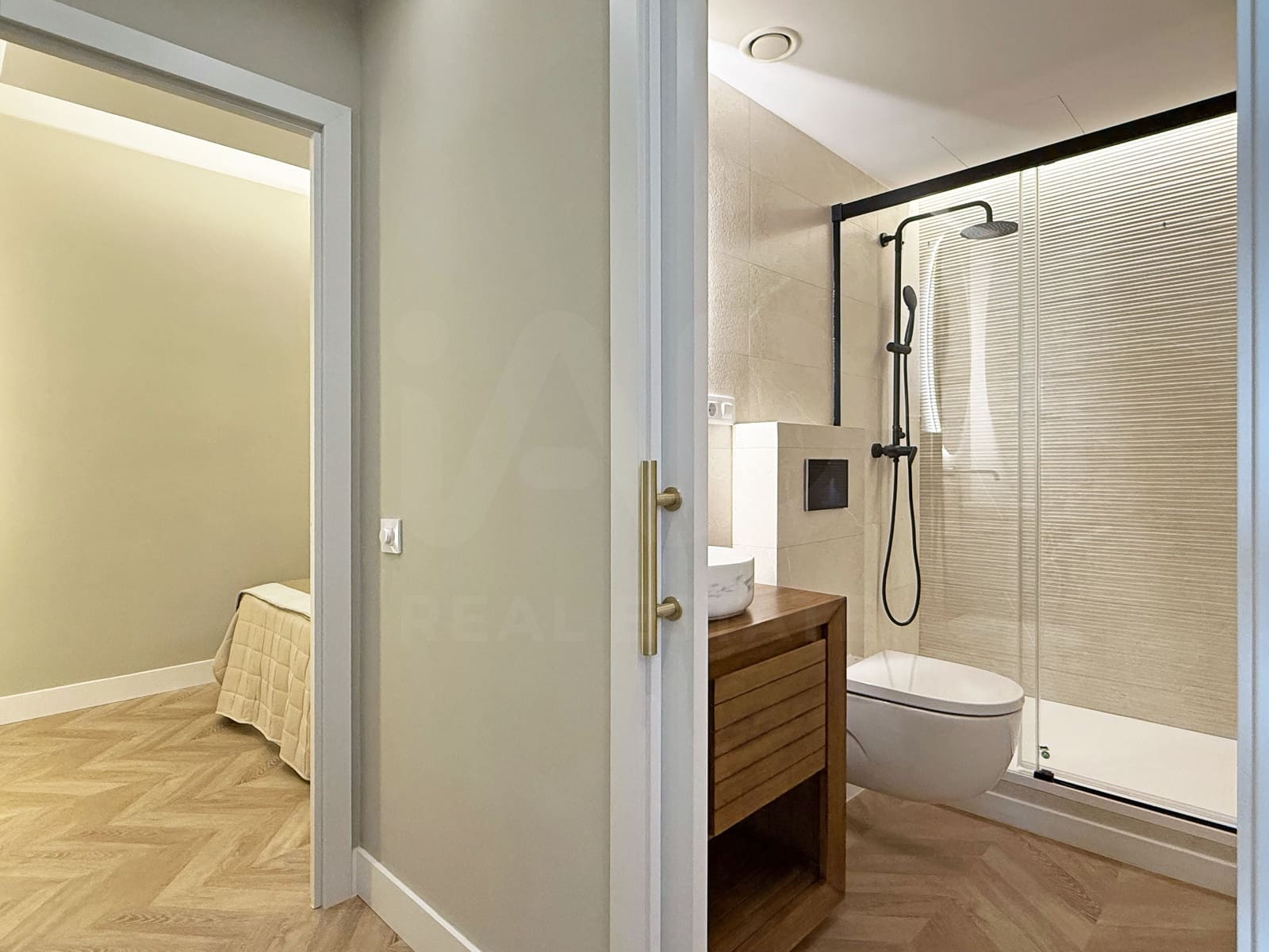 Apartamento de 3 habitaciones en Barcelona ciudad en venta - 895.000 € (Ref: 9988828)
