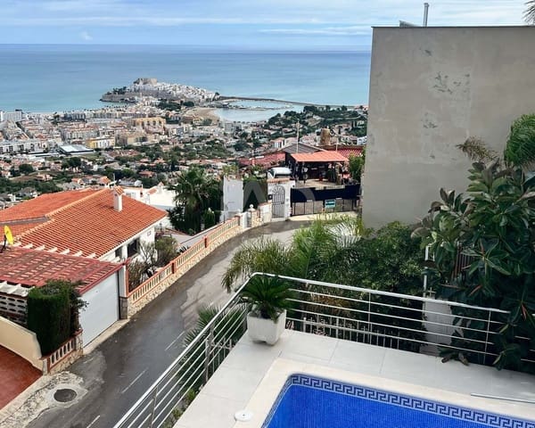 Hus til salgs i Peñíscola med svømmebasseng garasje - € 680 000 (Ref: 9988829)