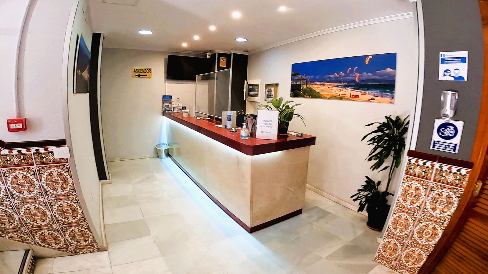 Local Comercial en Cádiz ciudad en venta - 1.850.000 € (Ref: 9988830)
