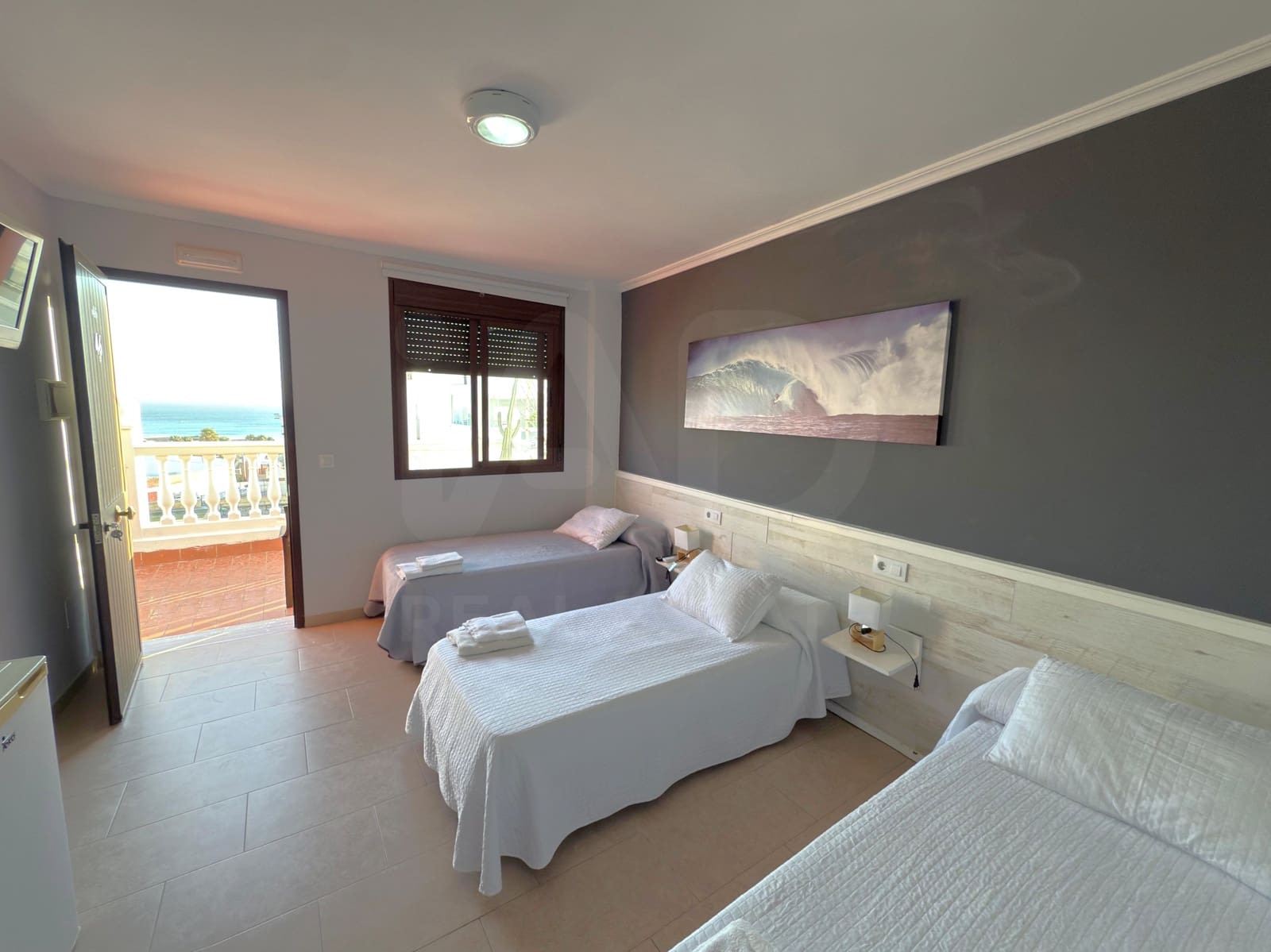 Local Comercial en Cádiz ciudad en venta - 1.850.000 € (Ref: 9988830)