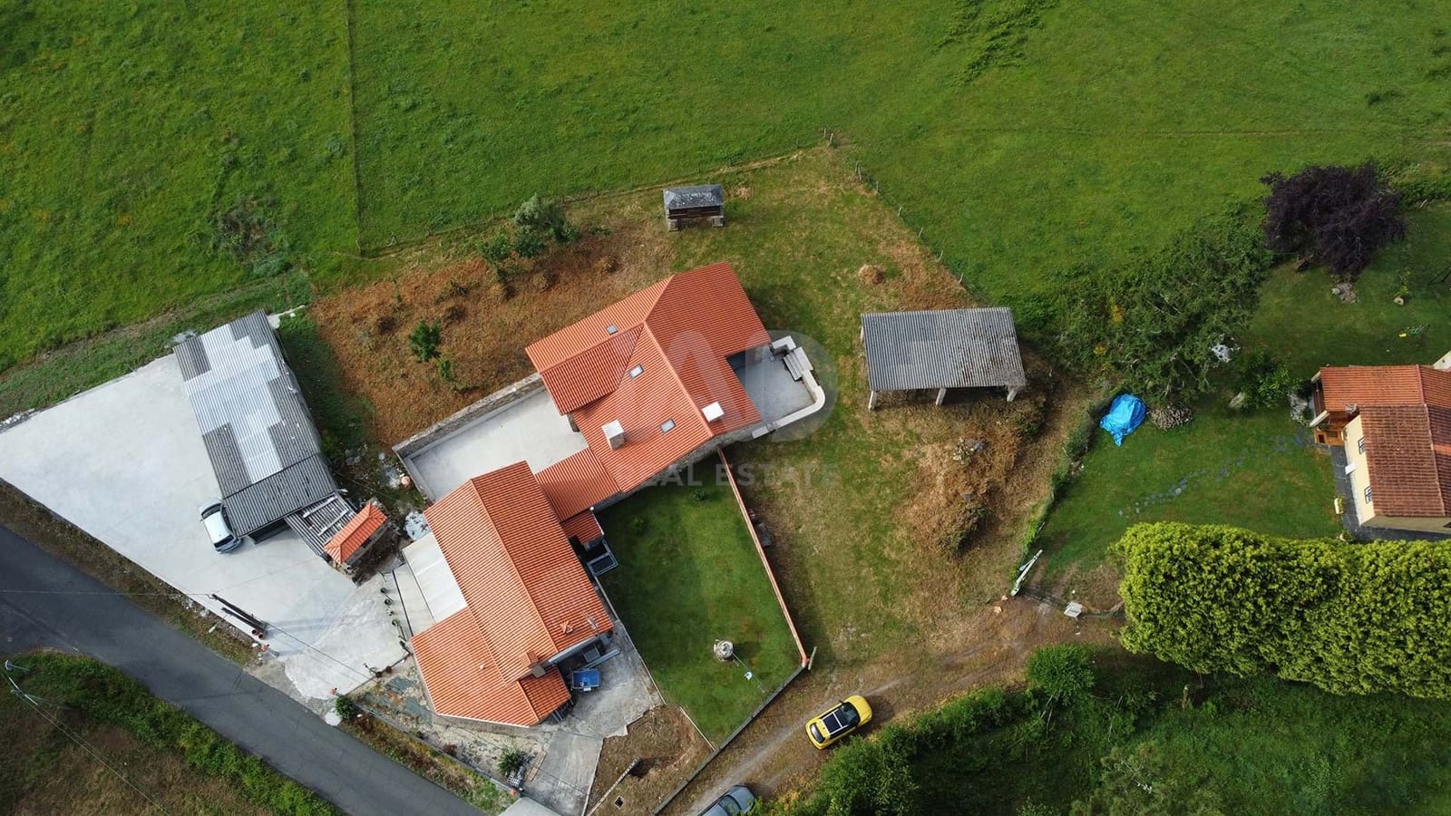 Omakotitalo myytävänä paikassa Naron - 190 000 € (Ref: 9988832)