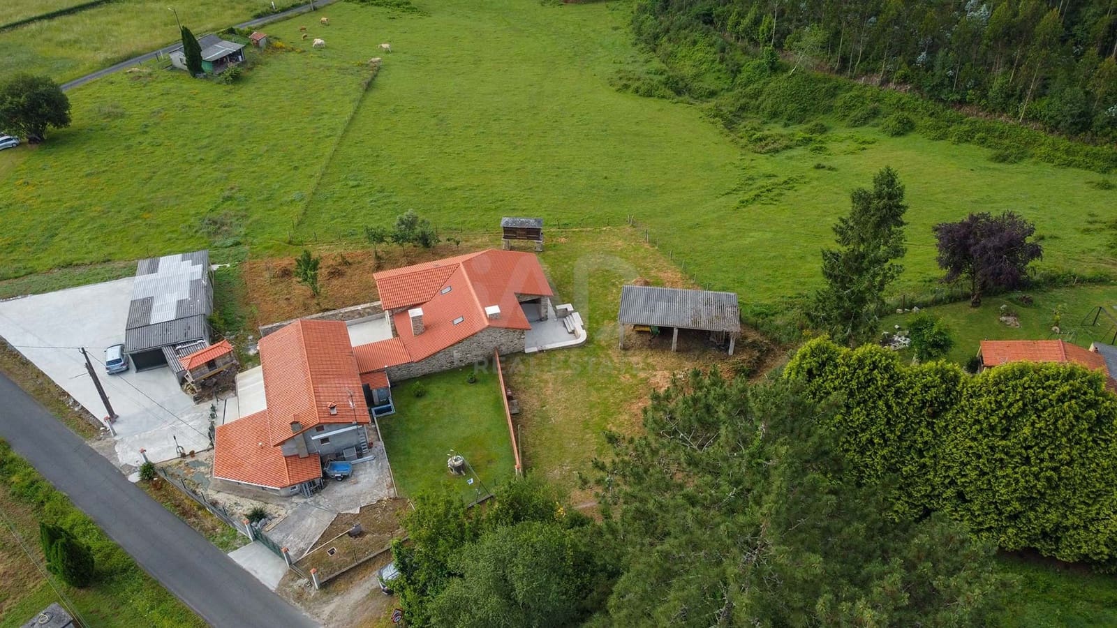 Omakotitalo myytävänä paikassa Naron - 190 000 € (Ref: 9988832)