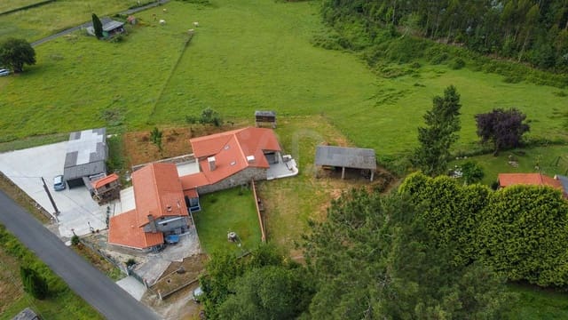 Hus til salgs i Narón - € 190 000 (Ref: 9988832)