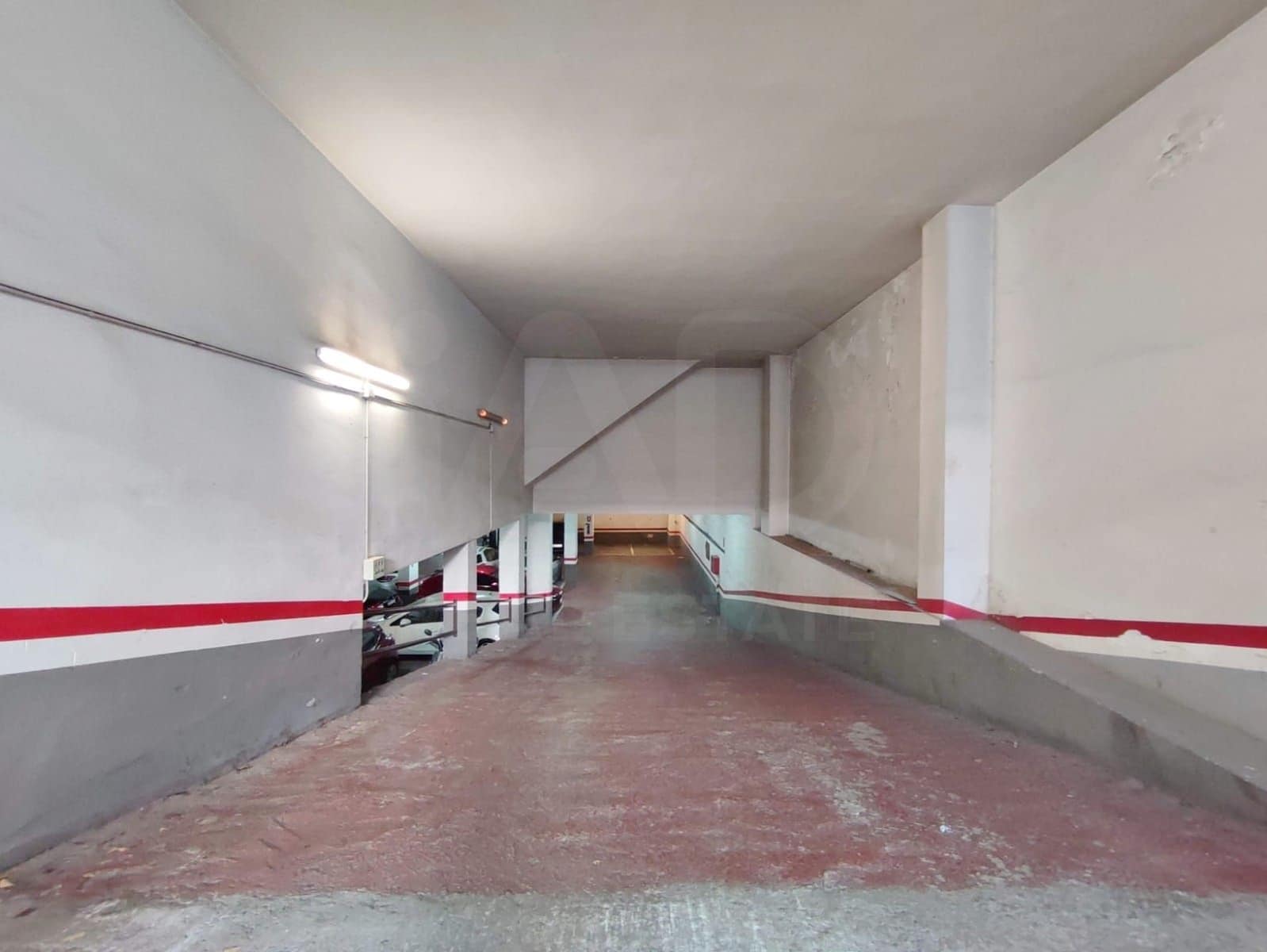 Garasje til salgs i Barcelona by - € 9 500 (Ref: 9988833)