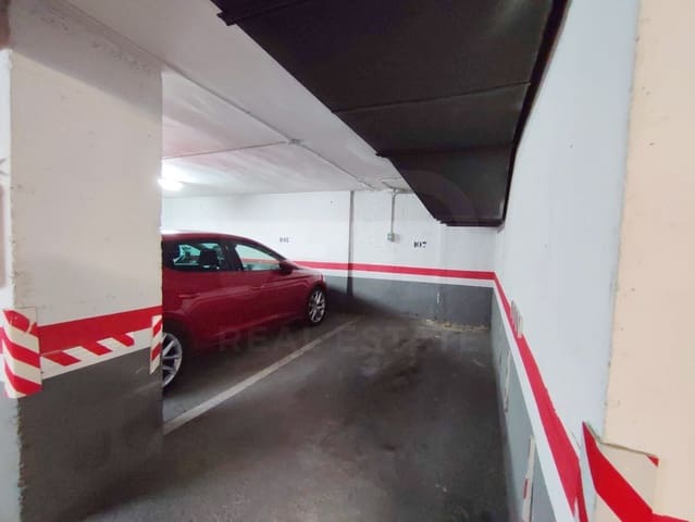 Garaje en L'Hospitalet de Llobregat en venta - 9.500 € (Ref: 9988833)