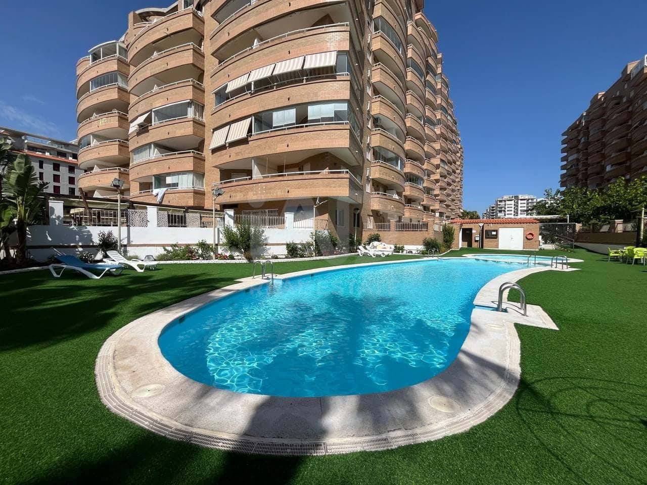 2 soveværelse Lejlighed til salg i Oropesa  med swimmingpool garage - € 275.000 (Ref: 9988834)