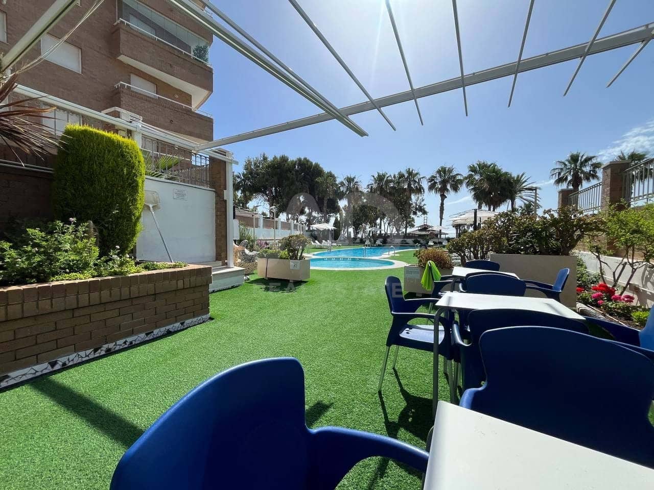 2 soveværelse Lejlighed til salg i Oropesa  med swimmingpool garage - € 275.000 (Ref: 9988834)