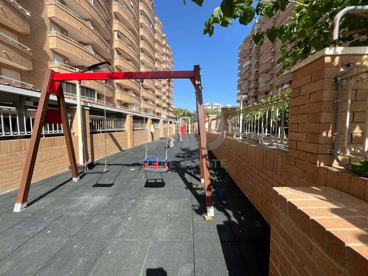 2 soveværelse Lejlighed til salg i Oropesa  med swimmingpool garage - € 275.000 (Ref: 9988834)