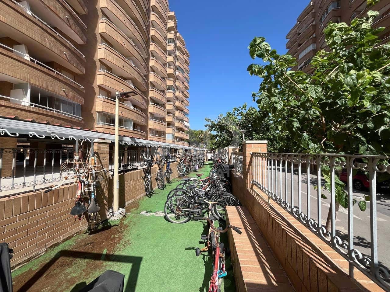 2 soveværelse Lejlighed til salg i Oropesa  med swimmingpool garage - € 275.000 (Ref: 9988834)
