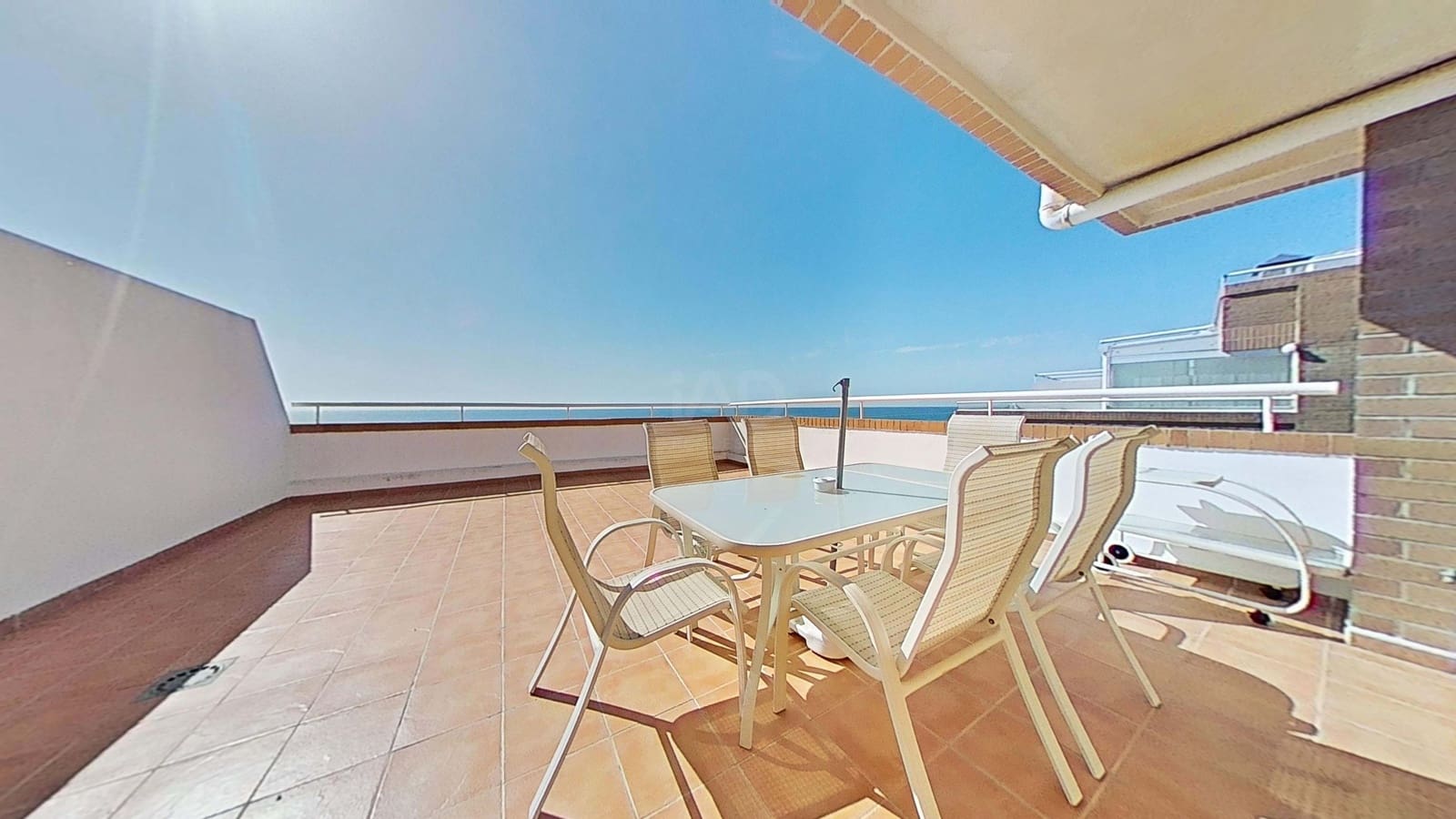 2 soveværelse Lejlighed til salg i Oropesa  med swimmingpool garage - € 275.000 (Ref: 9988834)