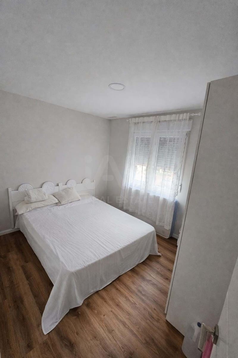4 bedroom Villa for sale in Almassora / Almazora with pool garage - € 350,000 (Ref: 9988837)