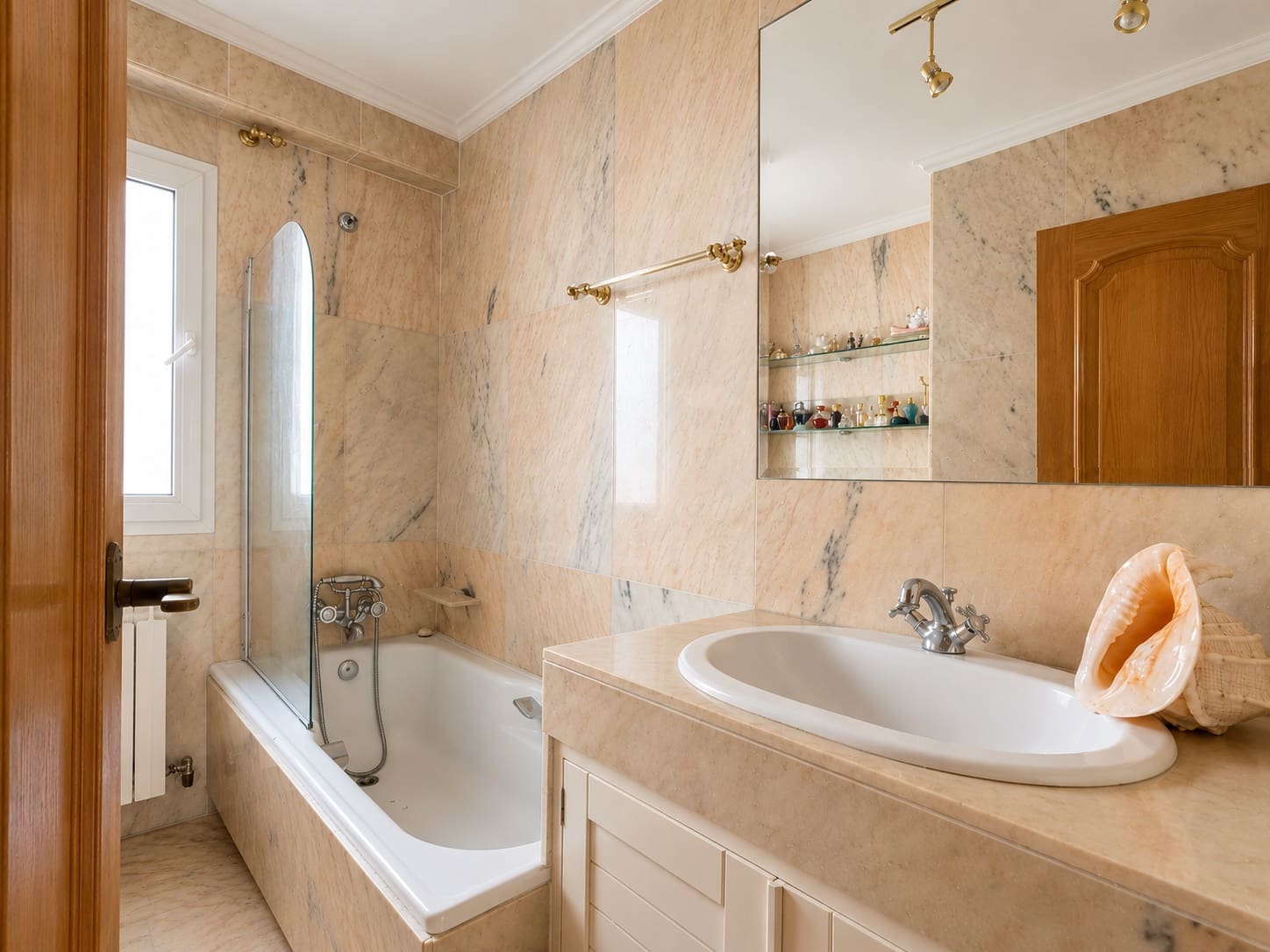 3 bedroom Apartment for sale in Burgos city - € 218,000 (Ref: 9988838)