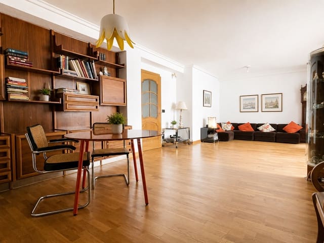 3 makuuhuone Huoneisto myytävänä paikassa Burgos kaupunki - 218 000 € (Ref: 9988838)