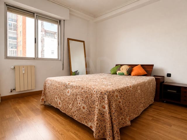 3 makuuhuone Huoneisto myytävänä paikassa Burgos kaupunki - 218 000 € (Ref: 9988838)