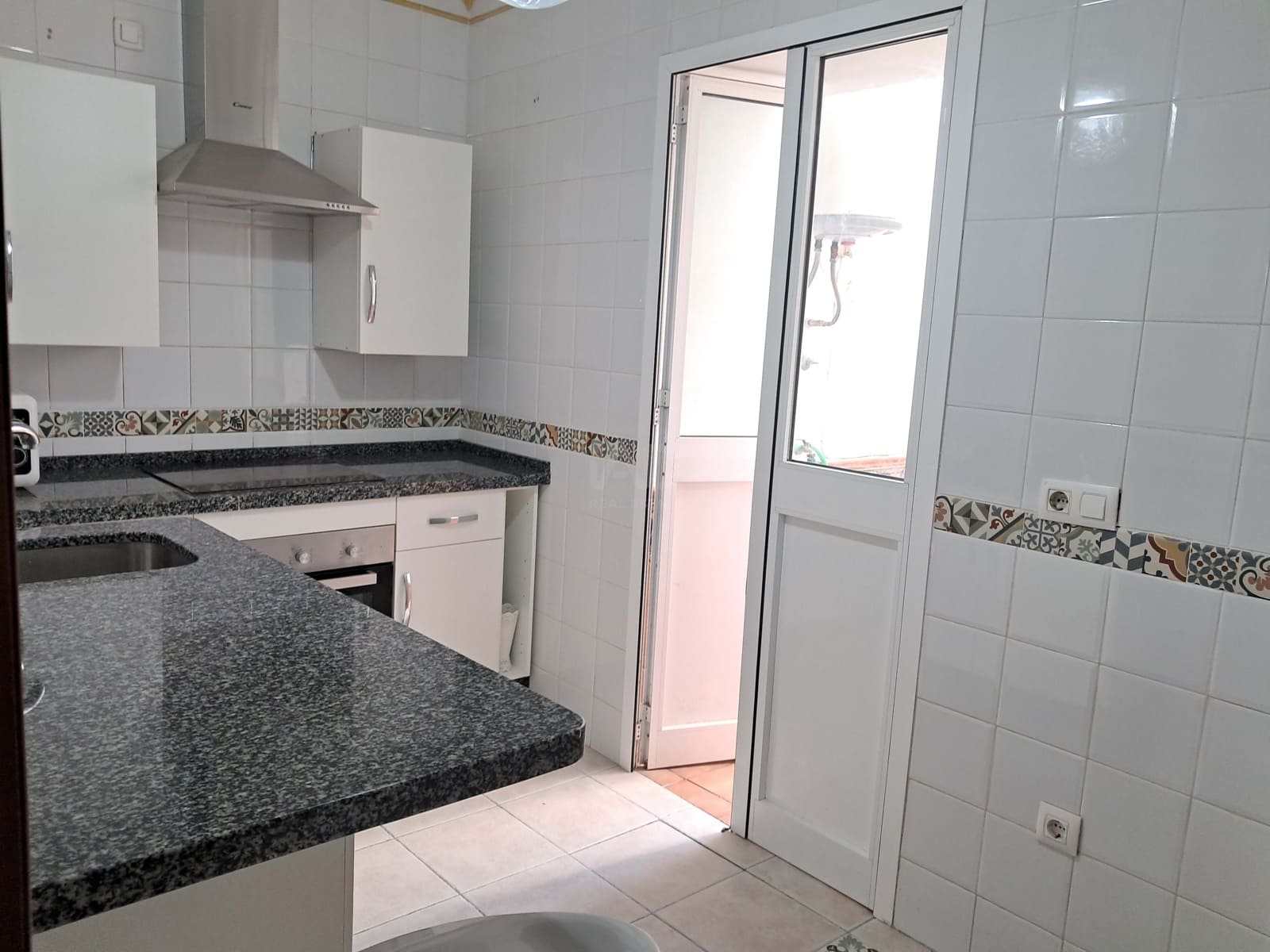 2 soverom Leilighet til salgs i Cadiz by - € 68 000 (Ref: 9988839)