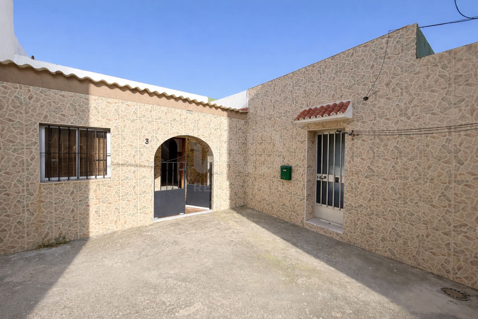Casa de 7 habitaciones en Cádiz ciudad en venta - 726.000 € (Ref: 9988843)