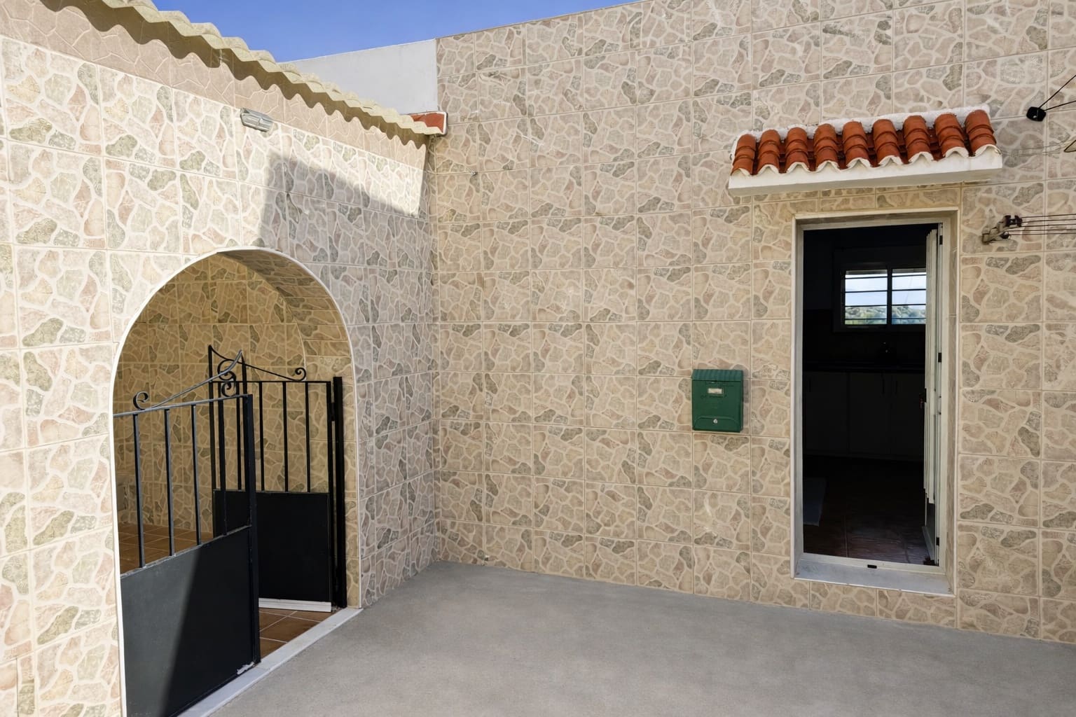 Casa de 7 habitaciones en Cádiz ciudad en venta - 726.000 € (Ref: 9988843)