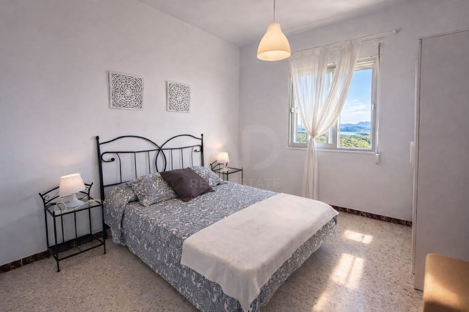 Casa de 7 habitaciones en Cádiz ciudad en venta - 726.000 € (Ref: 9988843)