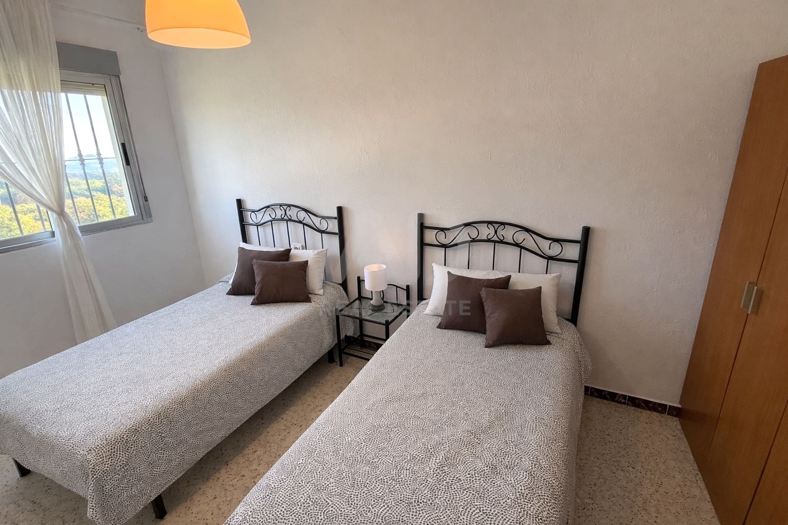Casa de 7 habitaciones en Cádiz ciudad en venta - 726.000 € (Ref: 9988843)