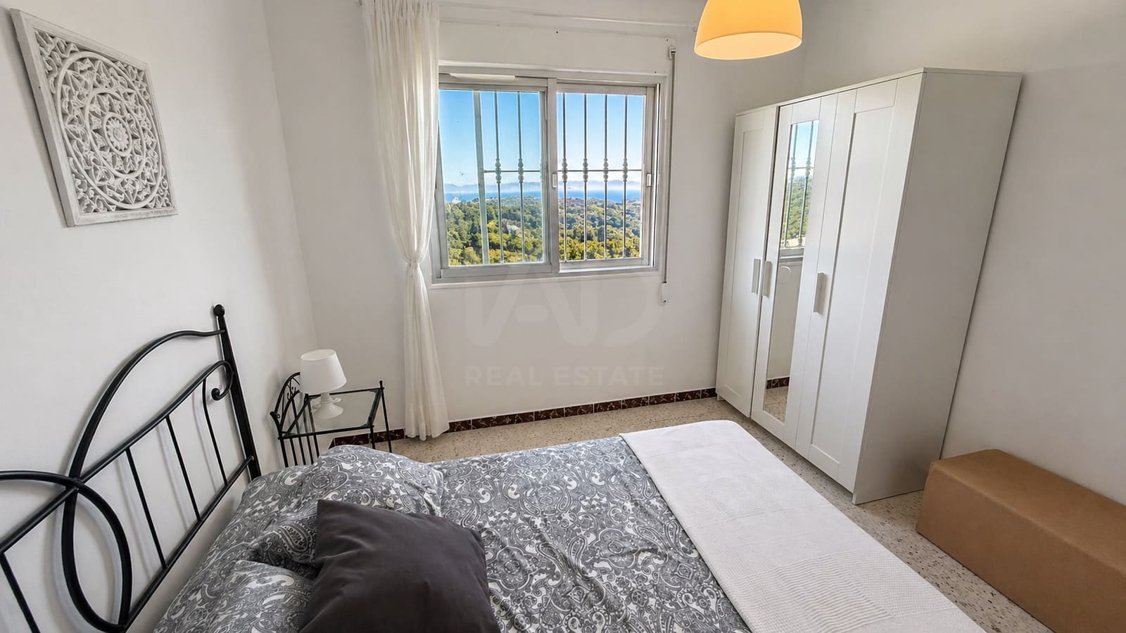 Casa de 7 habitaciones en Cádiz ciudad en venta - 726.000 € (Ref: 9988843)