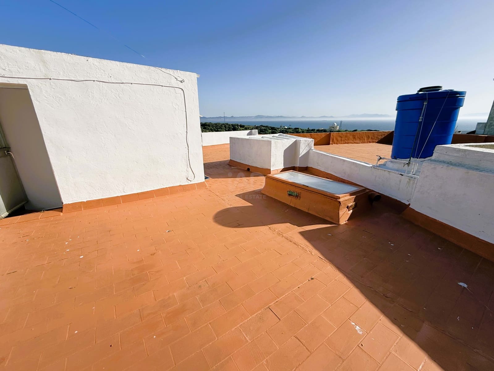 Casa de 7 habitaciones en Cádiz ciudad en venta - 726.000 € (Ref: 9988843)