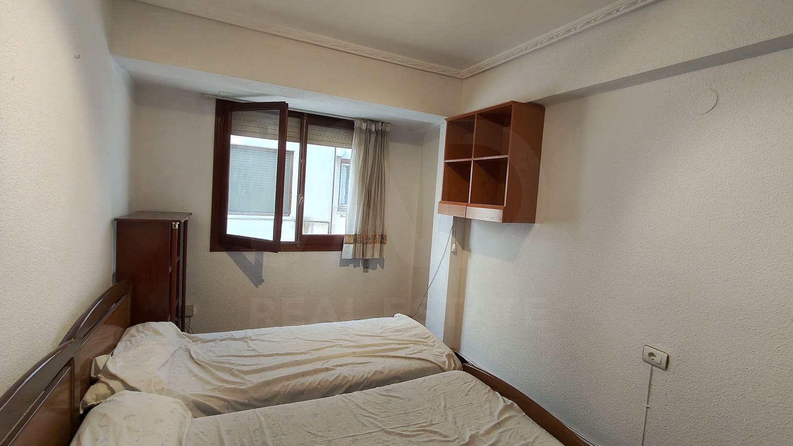 4 soveværelse Lejlighed til salg i Castello de la Plana - € 169.900 (Ref: 9988849)