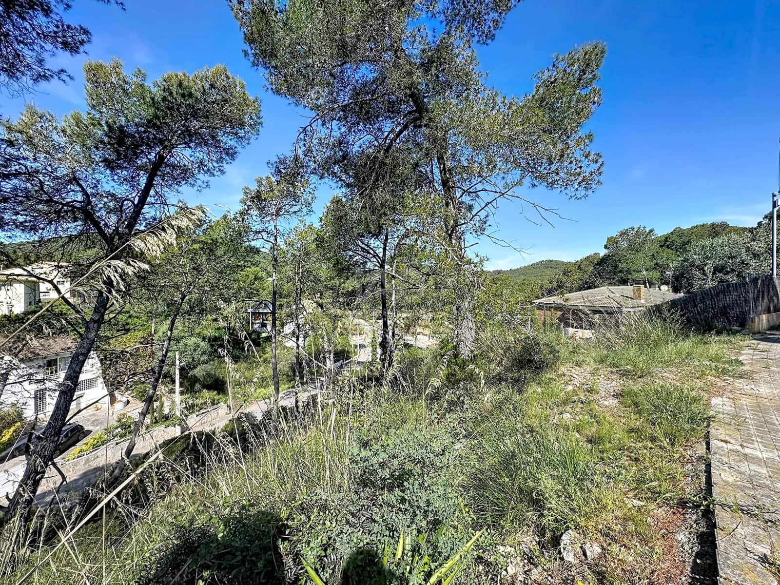 Building Plot for sale in Barcelona city - € 86,000 (Ref: 9988851)