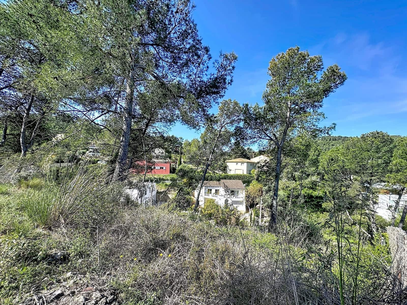 Building Plot for sale in Barcelona city - € 86,000 (Ref: 9988851)