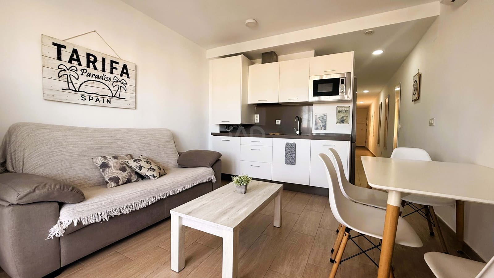 1 bedroom Apartment for sale in Cadiz city with pool garage - € 380,000 (Ref: 9988854)