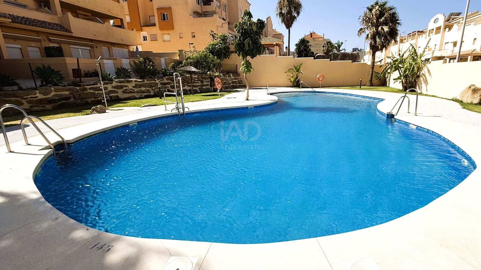 1 bedroom Apartment for sale in Cadiz city with pool garage - € 380,000 (Ref: 9988854)