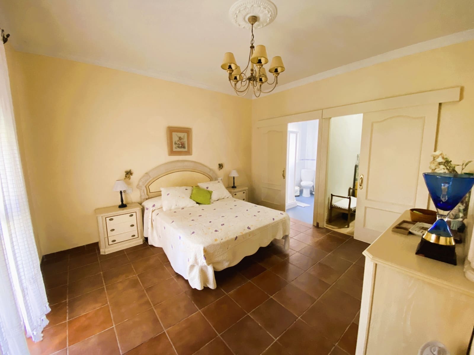 3 slaapkamer Villa te koop in Cadiz stad - € 559.000 (Ref: 9988856)