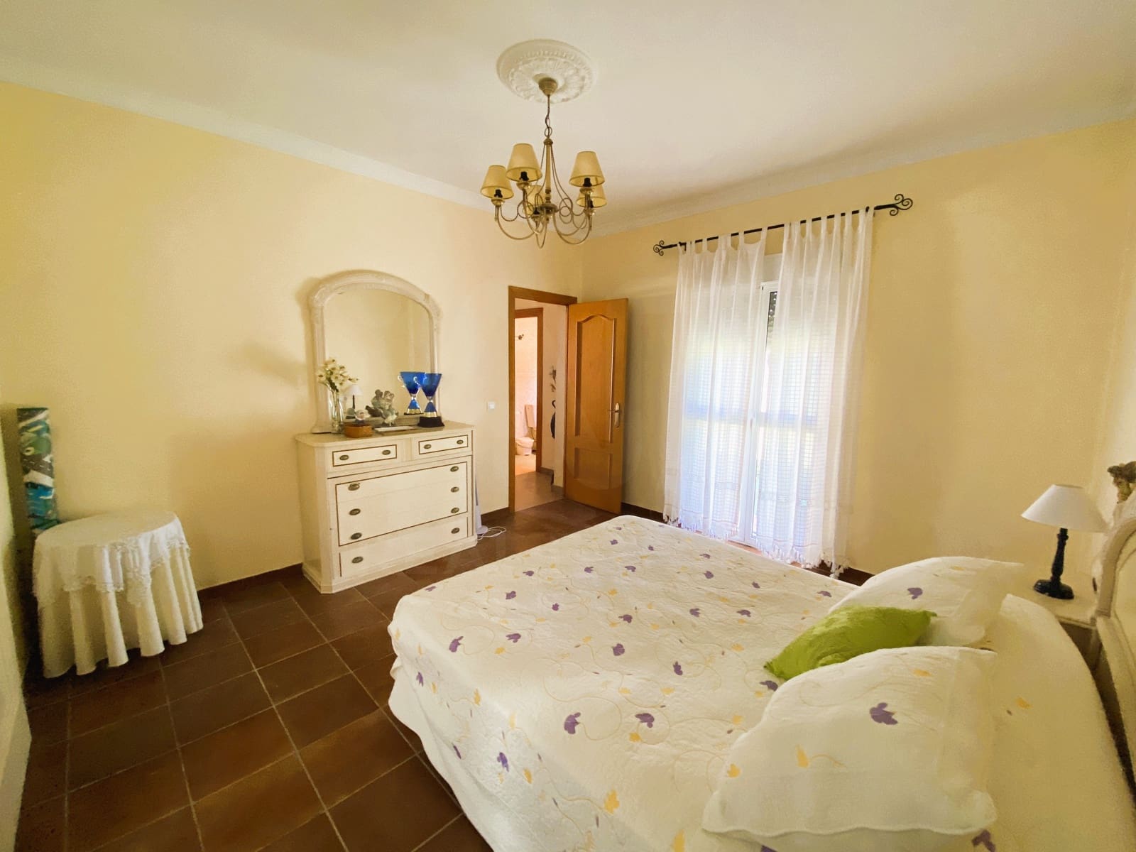 3 slaapkamer Villa te koop in Cadiz stad - € 559.000 (Ref: 9988856)