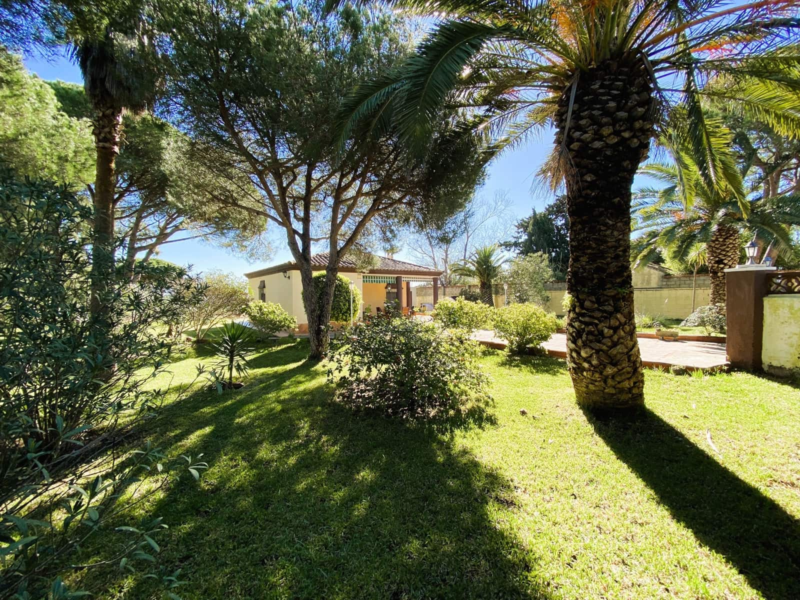 3 slaapkamer Villa te koop in Cadiz stad - € 559.000 (Ref: 9988856)