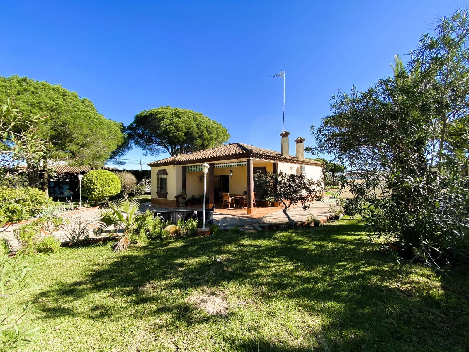 3 slaapkamer Villa te koop in Cadiz stad - € 559.000 (Ref: 9988856)
