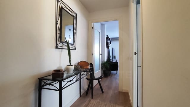 Apartamento de 3 habitaciones en Cubelles en venta - 325.000 € (Ref: 9988857)