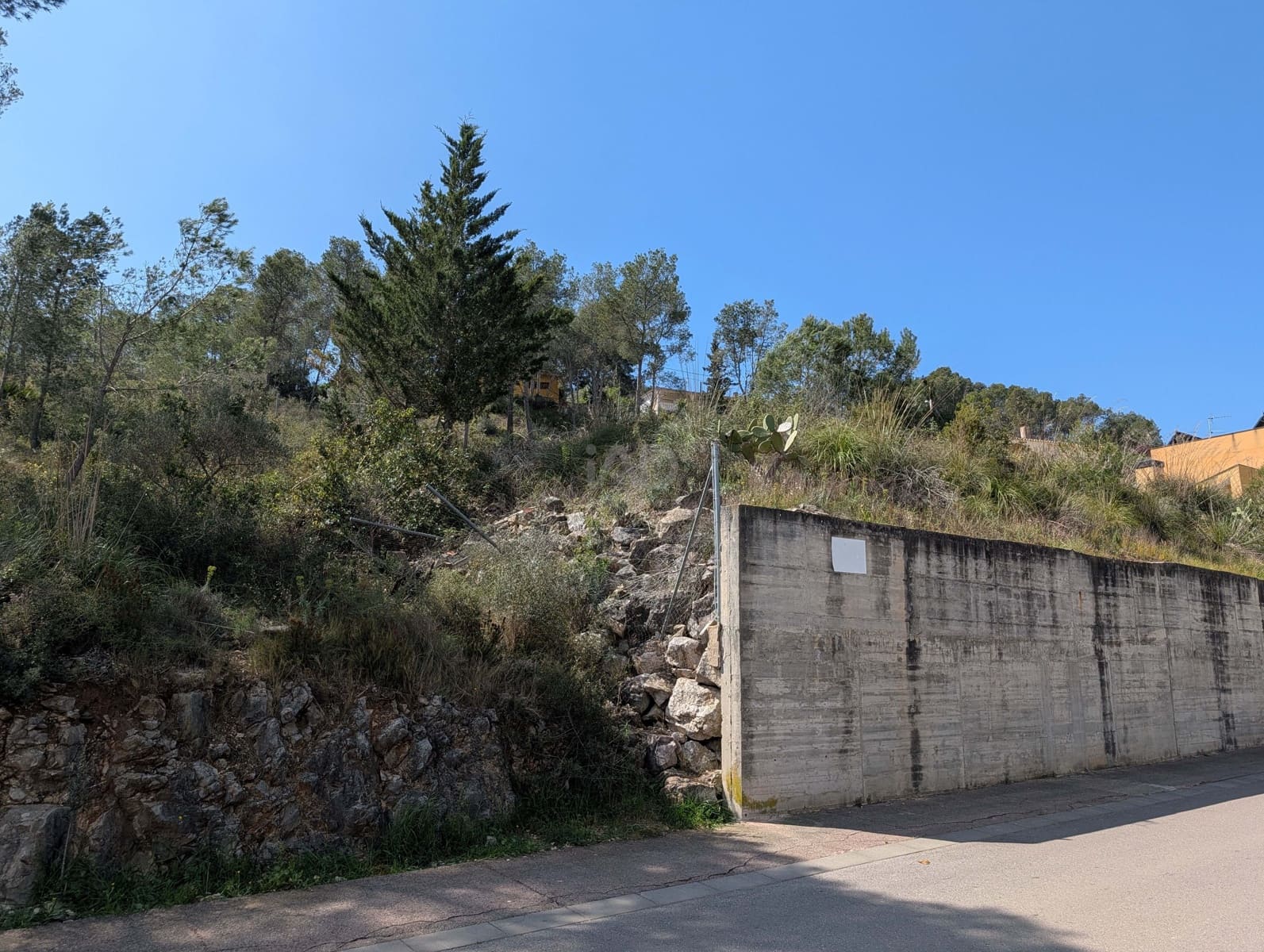 Bouwgrond te koop in Barcelona stad - € 122.500 (Ref: 9988862)