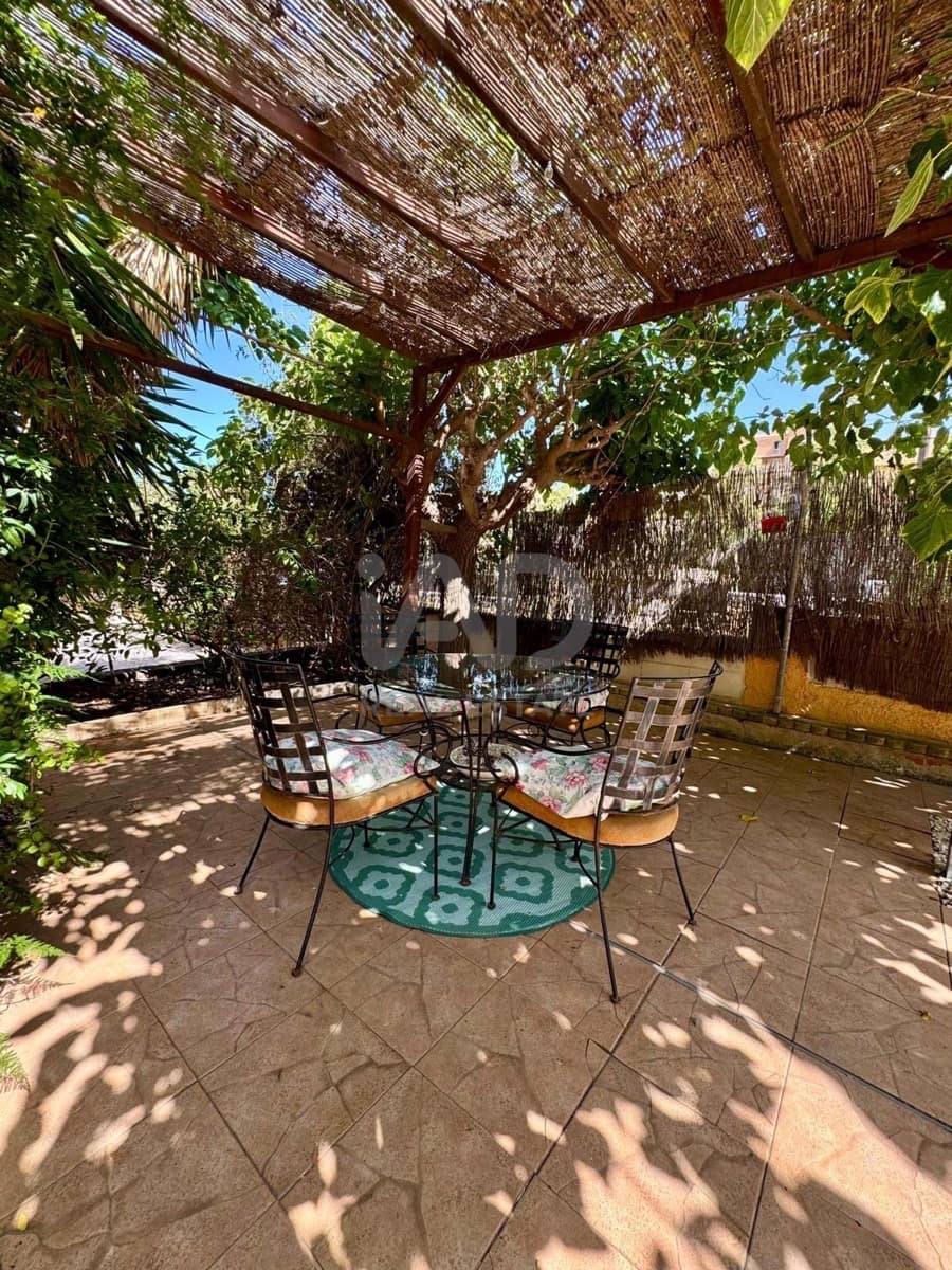 4 sypialnia Dom na sprzedaż w Miasto Alicante / Alacant z basenem garażem - 465 000 € (Ref: 9988867)