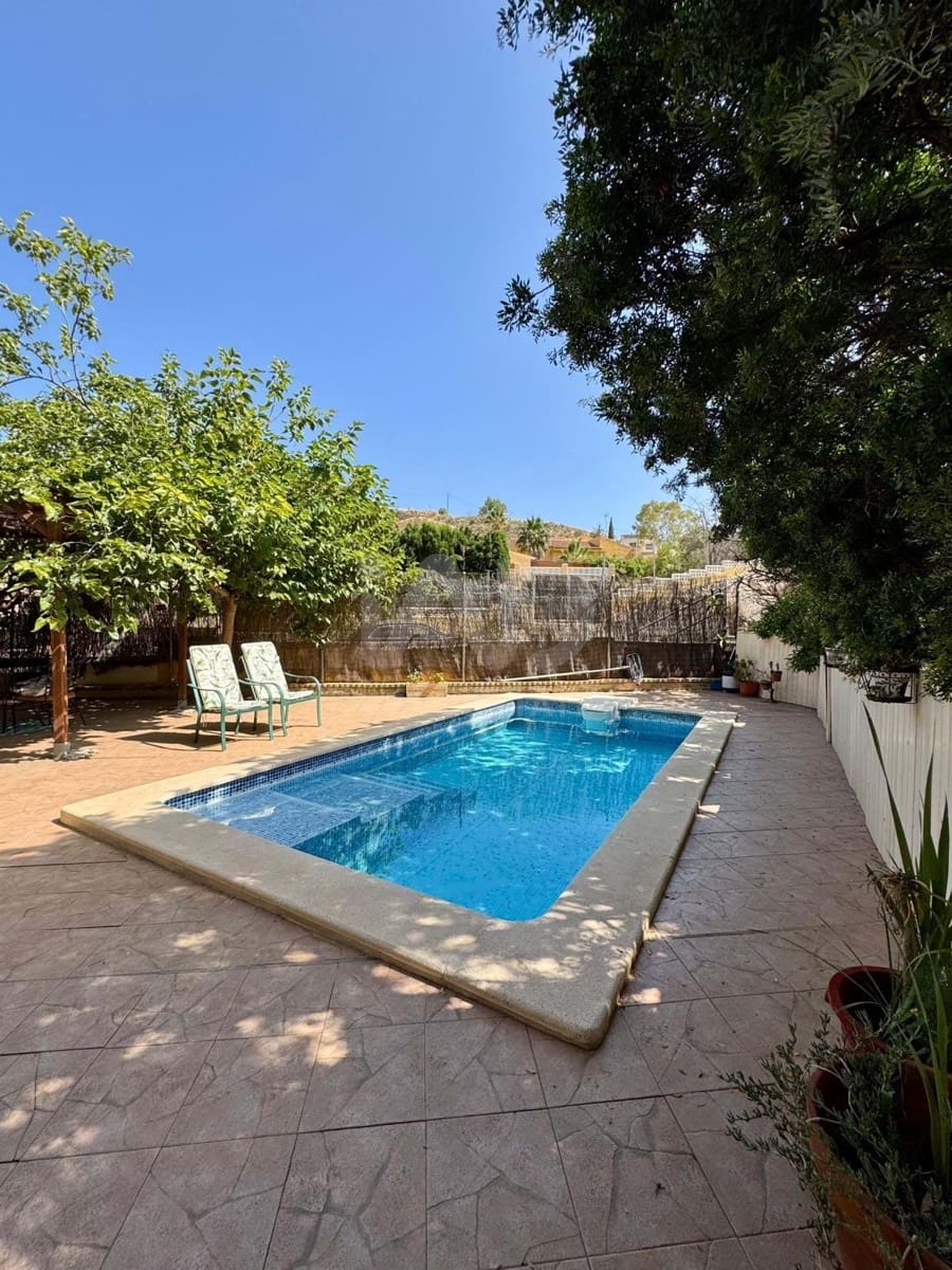 4 sypialnia Dom na sprzedaż w Miasto Alicante / Alacant z basenem garażem - 465 000 € (Ref: 9988867)