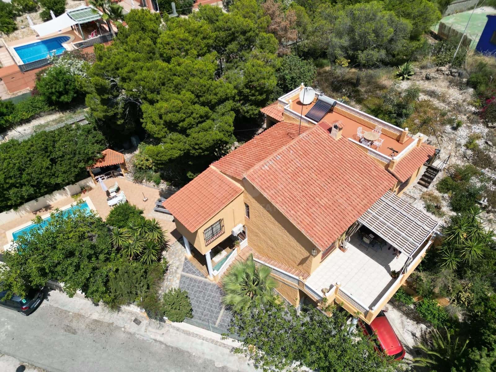 4 sypialnia Dom na sprzedaż w Miasto Alicante / Alacant z basenem garażem - 465 000 € (Ref: 9988867)