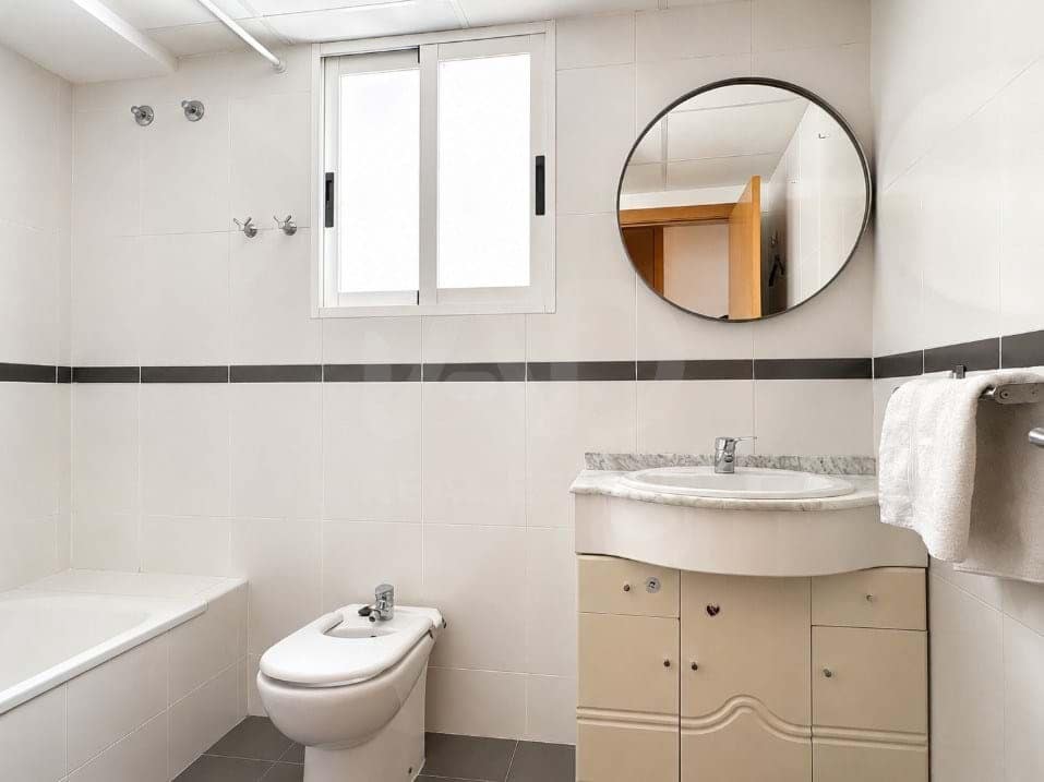 3 Zimmer Apartment zu verkaufen in Valencia Stadt - 186.900 € (Ref: 9988869)