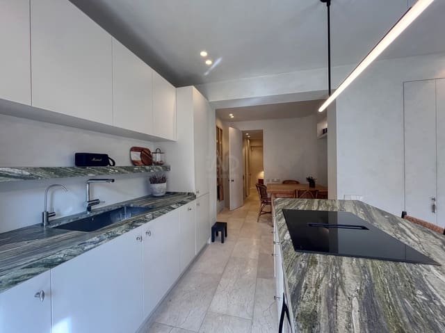 Apartamento de 2 habitaciones en Mercado, Alicante / Alacant ciudad en venta - 330.000 € (Ref: 9988870)