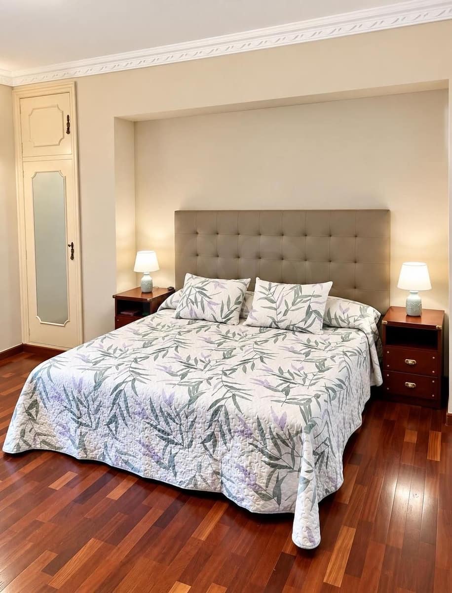 5 bedroom Villa for sale in Benidorm with pool garage - € 895,000 (Ref: 9988873)