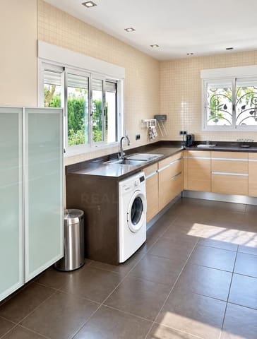 5 soveværelse Villa til salg i Poniente, Benidorm med swimmingpool garage - € 895.000 (Ref: 9988873)
